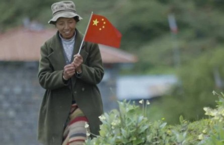 這十年：格桑花開玉麥鄉(xiāng)