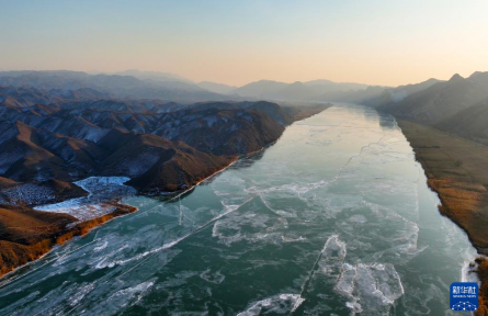 寧夏青銅峽：冰封黃河